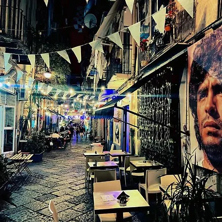Napul'e Naples