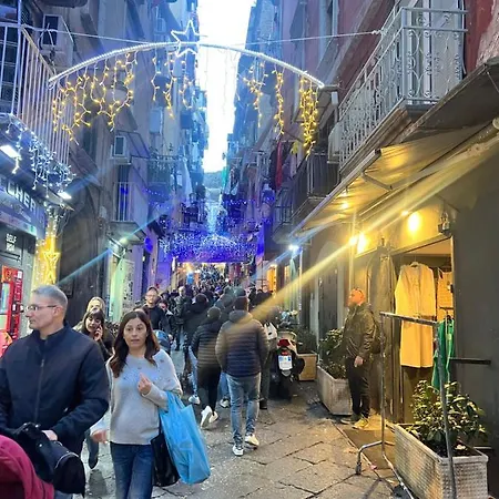 Napul'e * Naples
